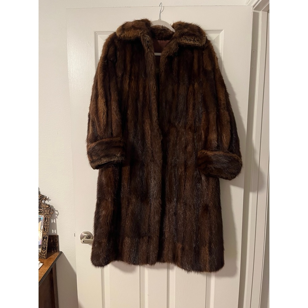 BEAUTIFUL Mink Coat